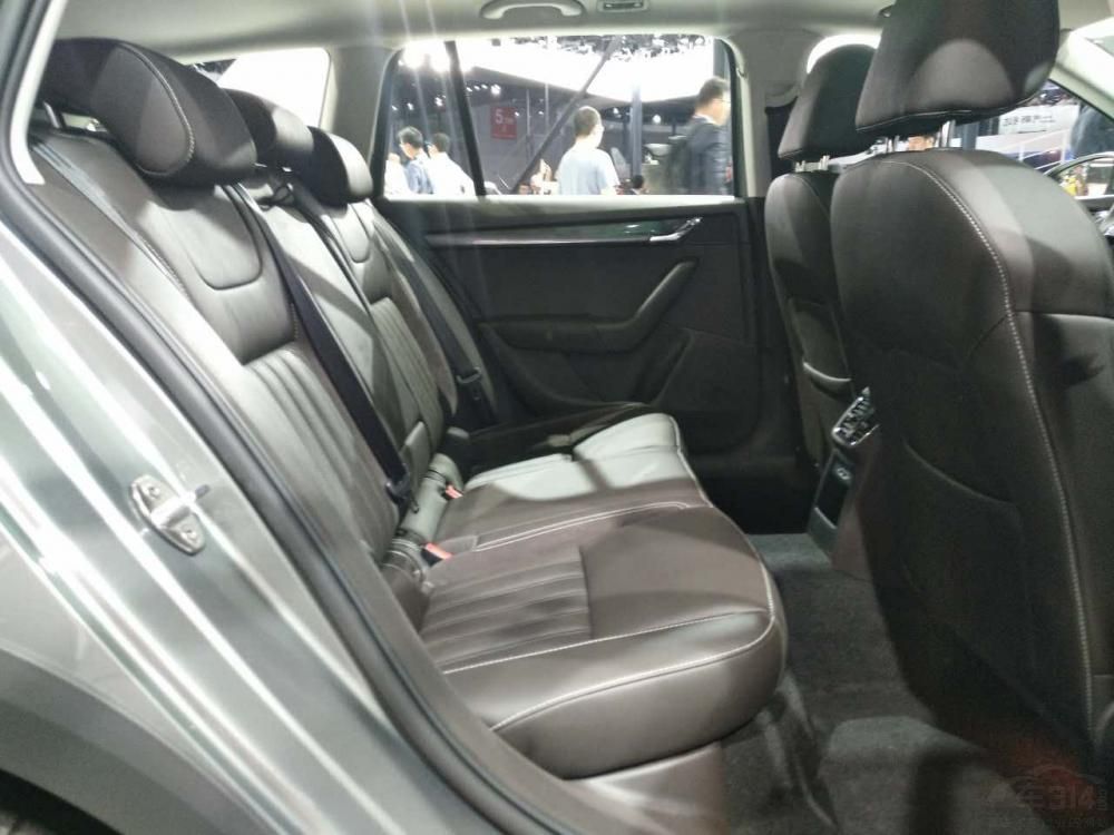 ���д���1.8TSI���ͷ��������������2.0TDI���ͷ��������ͻ����䱸����ϵͳ��