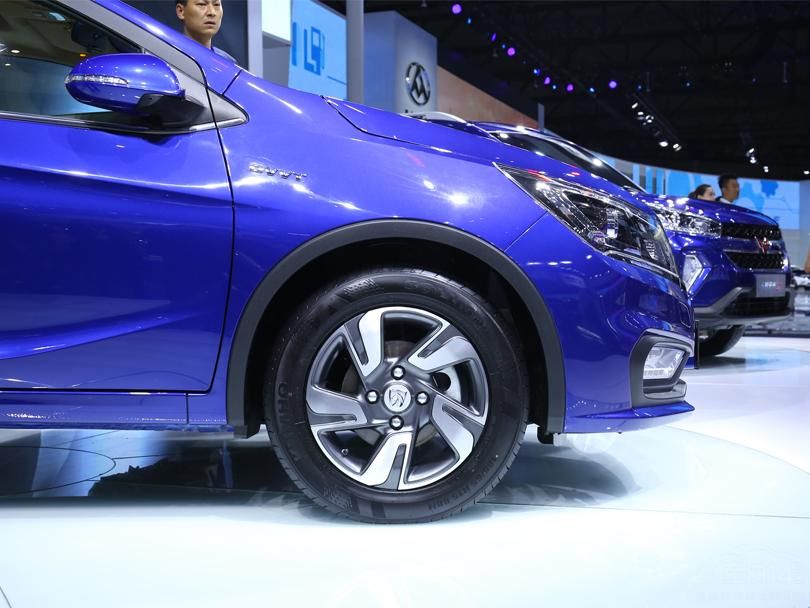 AMT���������һ�ֳɱ��������ṹ�򵥵����ż��Զ������䡣