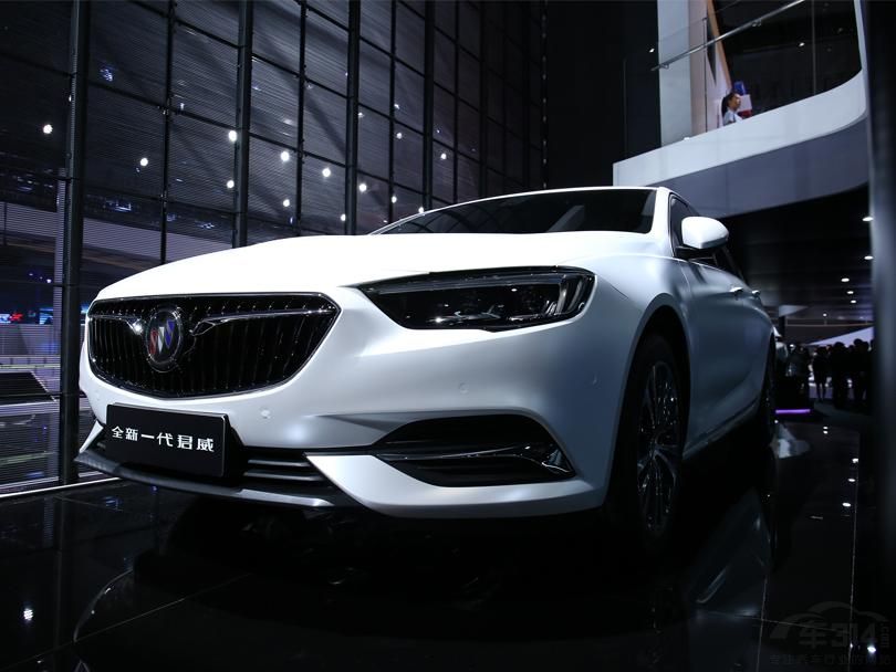 ���³���ǰ��������LED����ʽ��ƣ�˫L���ռ��г��ƿ������ǳ�������