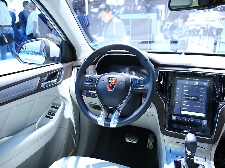 ����RX5���綯����������봫ͳ���Ͱ汾�������ڵ��ѱ���ť�������͹�Գ����ĿƼ��С�