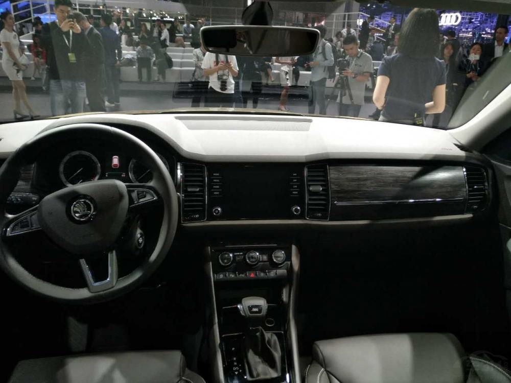 ���������ͣӣգ��У�������ƫС�����֡�