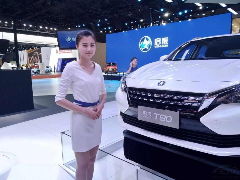 �������������۾���Ƥ����ѩ��һͷ���ư���㷢��