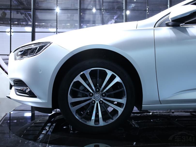 �³���ǰ��������LED����ʽ��ơ�