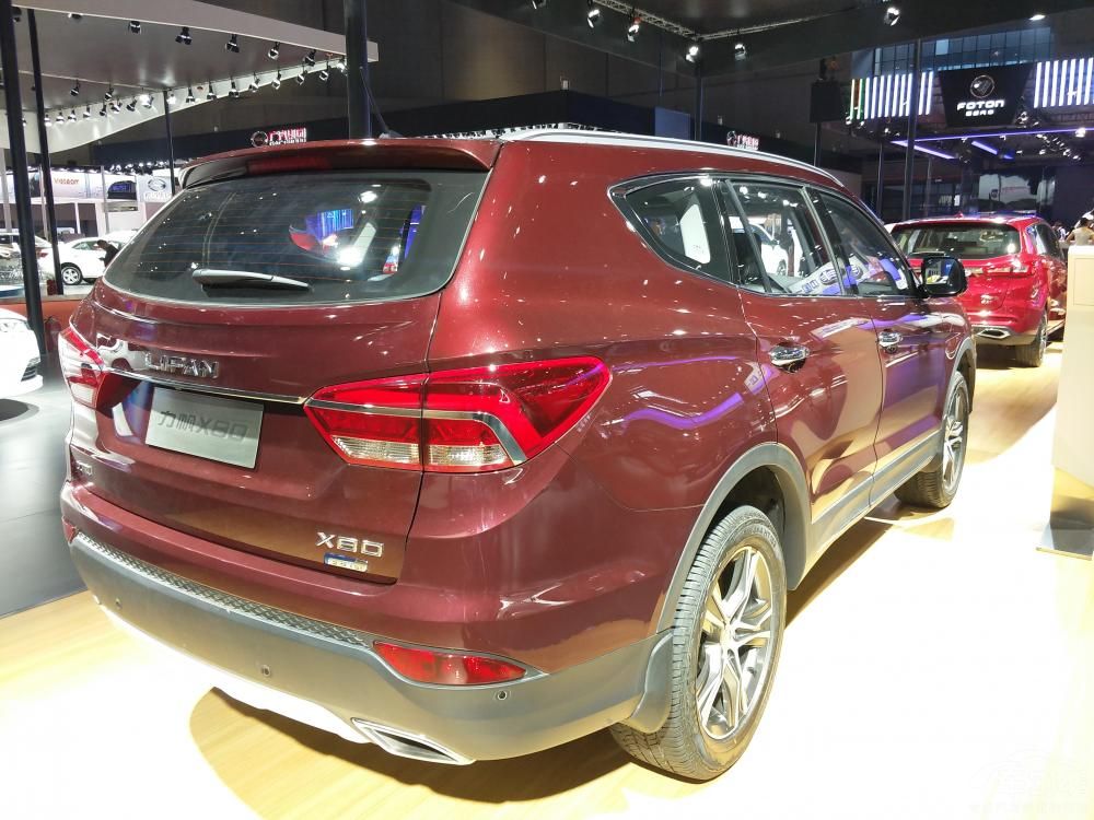 ��Ŀǰ����������ÿ���SUV�����峵���ߴ�ϴ󣬿���ͦ�����ơ�