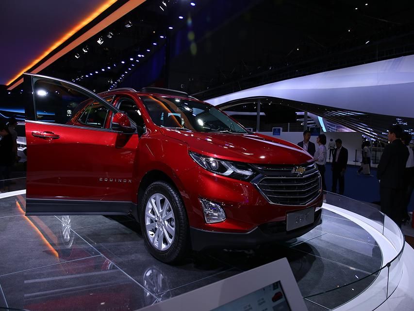 ȫϵ�����˷������Զ���ͣ������������դ��������Կ�׽��롢������һ������������7�缰���϶�㴥�ز�ɫҺ����������ϵͳ������˫USB�ӿڡ�ANC��������ϵͳ��AppleCarPlay��Baidu CarLife���ػ���ϵͳ��ʵ�����á�