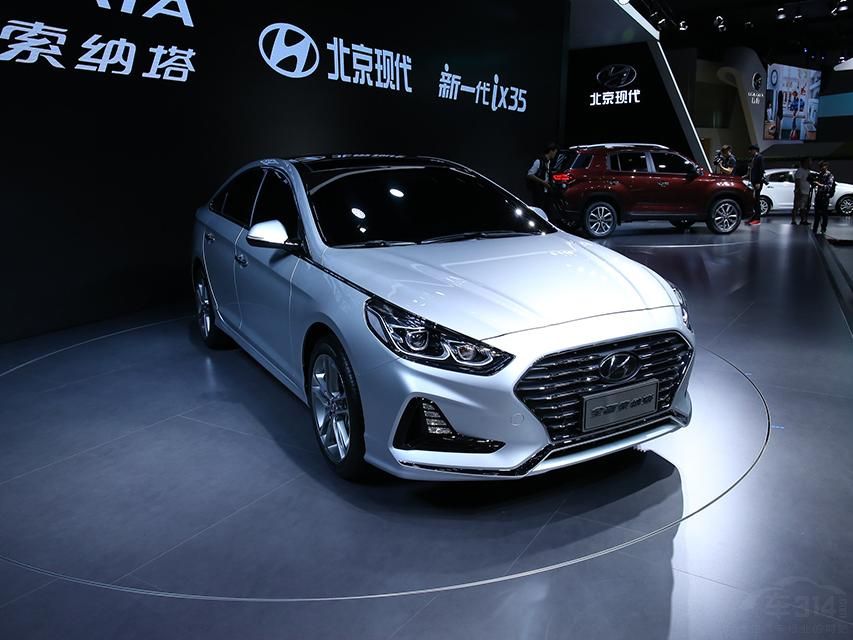 ����β������ƶԱȳ�ͷ��Ϊ�򵥣�����ϸ����β������ʹ�������Ϳ��������Ӵ�����