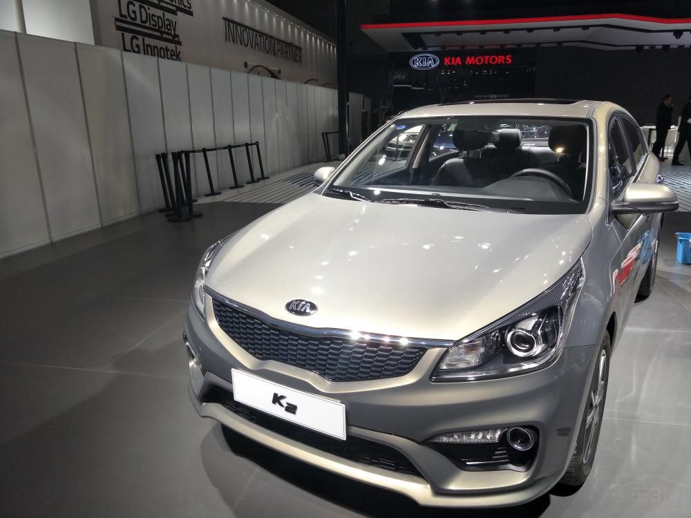 ������ɫ�»��壬�Ӿ�Ч�������׺���