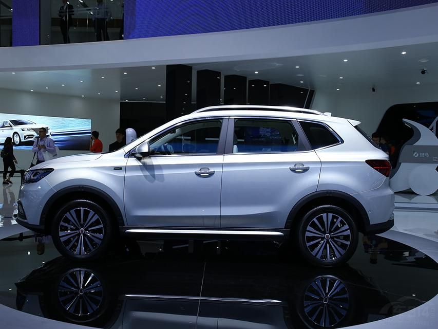 ��������Ե��������ڳ�ͷ�Ľ�����դ�ͱ��ո�λ�á�