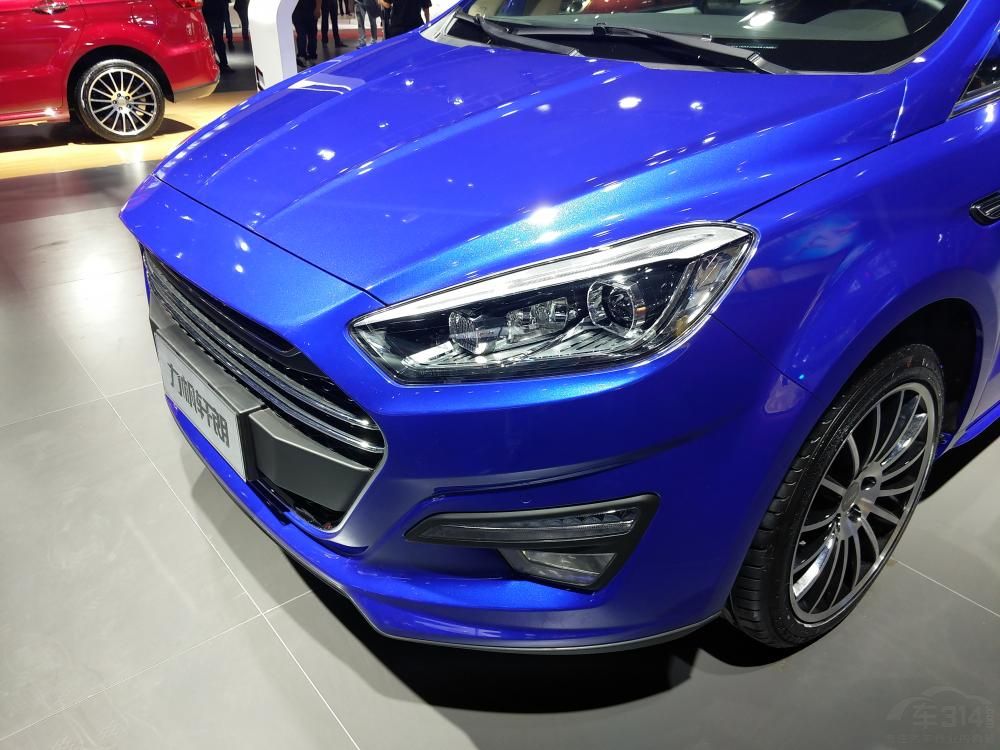 �³���β������ͬ������������Ƚ��������й�Ʒ��SUV�����Ĳ�θ��ḻ���������ߵ��Ӿ�������á�