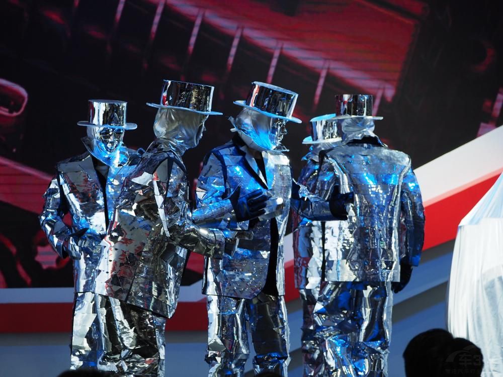 ���ŵƹ⻹�ܱ任��ɫ��