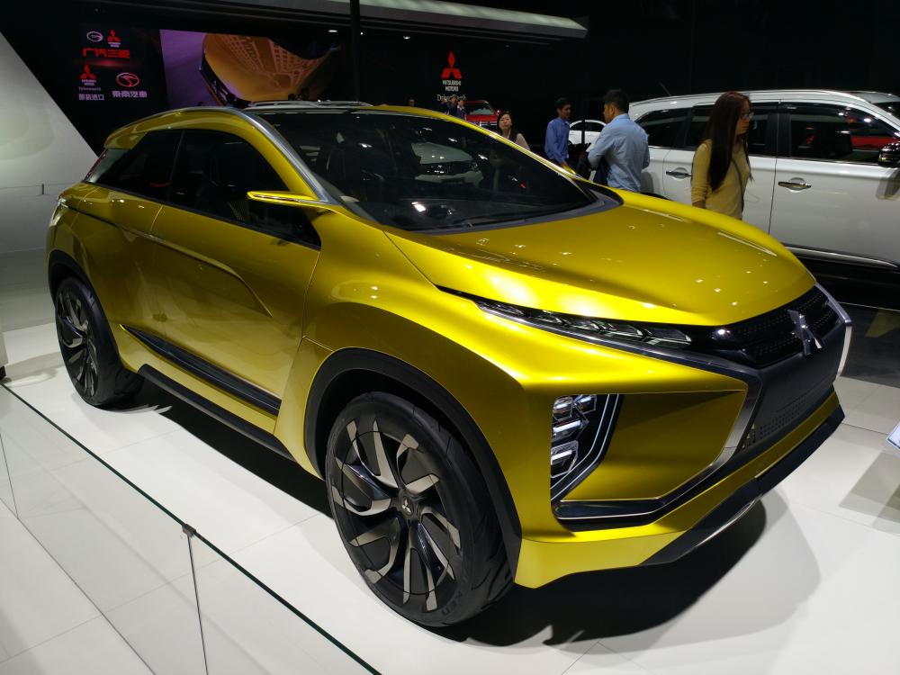 ³ƽֱ׳ĸƣУʽʹ俴ΪʱС