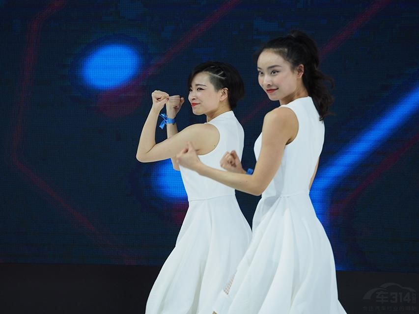 ������ô��Ů���⶯��̫�����󰡡�