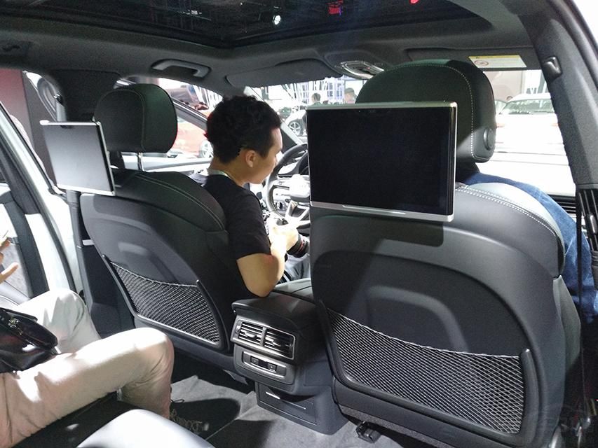 ȫ°µQ7 e-tronӾֹٵ100/Сʱ5.9룬ٷͺĽΪ2.4/100km