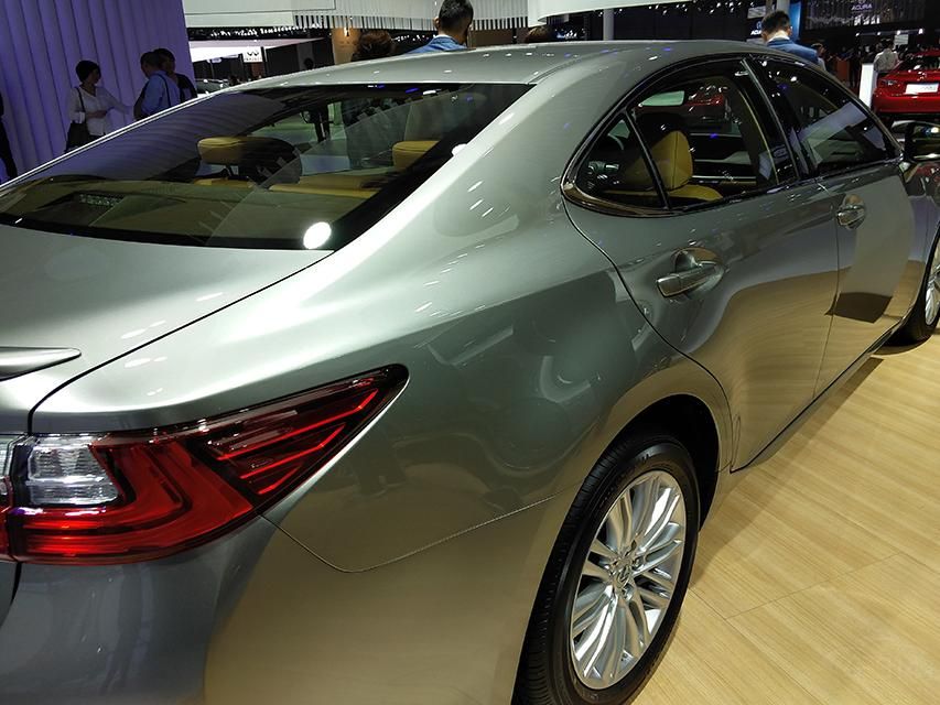 β���ĸĶ������Ͼ����ڵ����ˣ���ES��˵�����Ǳ�ø����ࡢ�������ˡ�