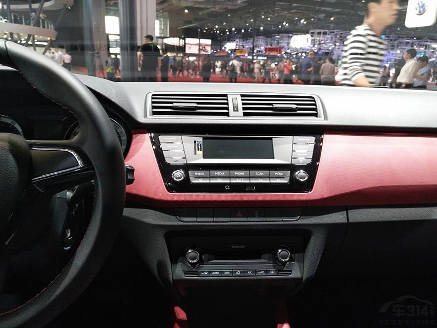 ����ϵͳ���棬��1.4L������ƥ�����5���ֶ���6���Զ������䣬��1.6L������ƥ�����6���Զ������䡣