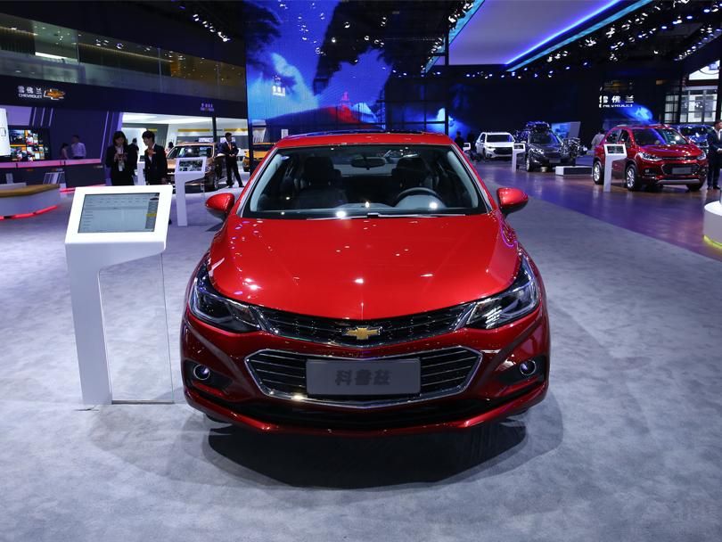 ���������������դ�๴����������������汣�ָ߶ȵ�һ�£�