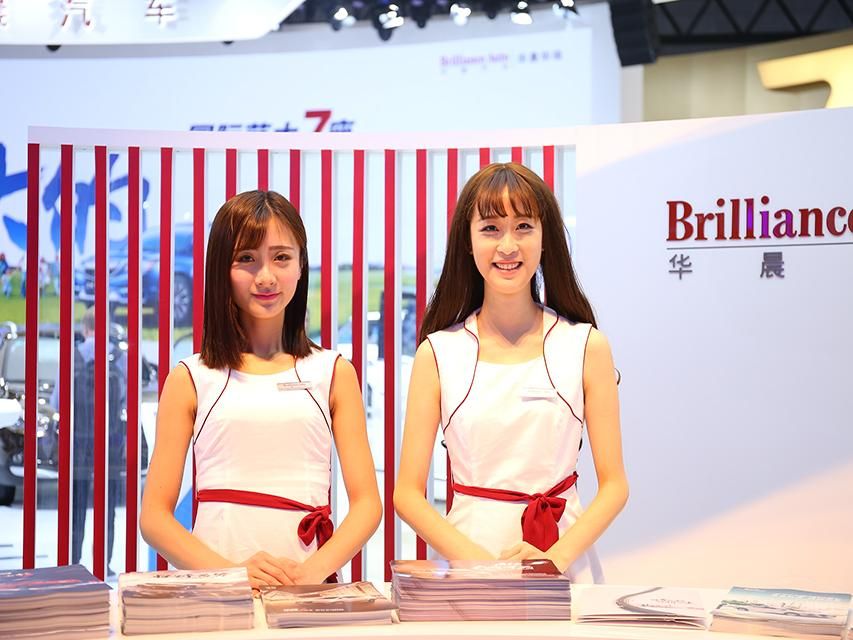 �������˾��ô�Ŀ��һ˫Ư�����ļµĴ��۾����쳣���鶯����