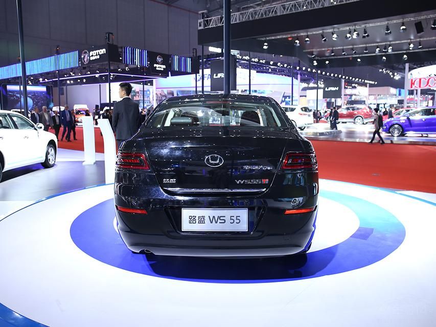 �ں��ᴦ�����˶Ƹ���������װ�Ρ�