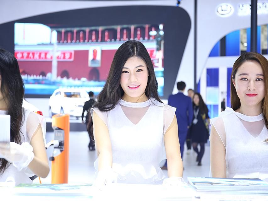 �������΢Ц�����˶�ã�