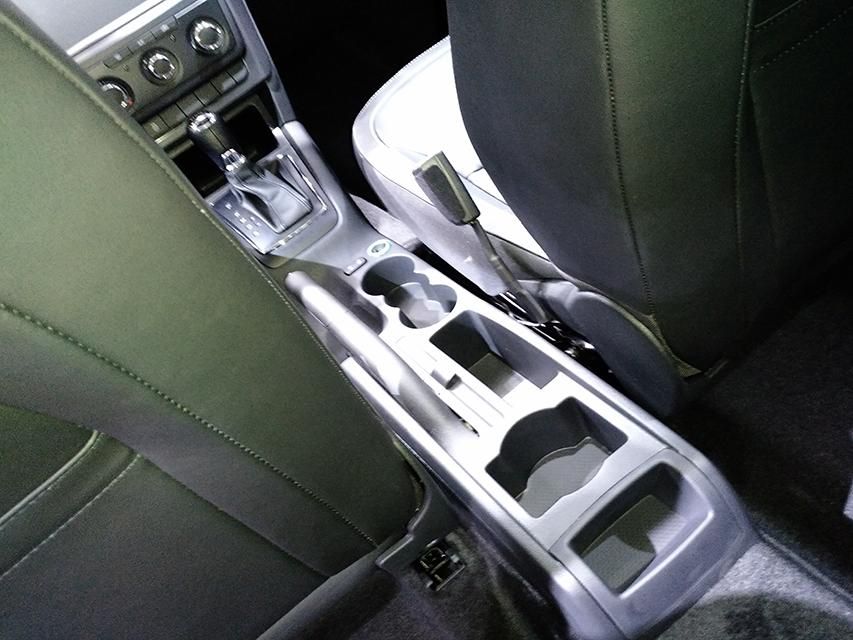 пصƼ࣬ɫװεťԵúʸУҲǳ֡Yetiȫϵгڿϵͳڸ䳵ϣ˫ԶյפԶȹܡ