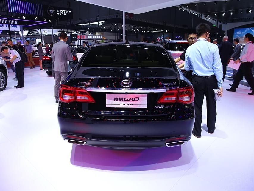 �³�������280T���ͣ�1.8T���������138kW����ֵŤ��280Nm������ϵͳ��ƥ�䰮��6AT�����䡣