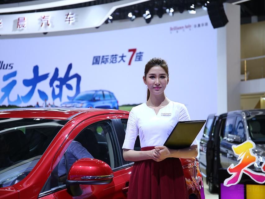 ͬ������Ů�����Ů����������̵�ӡ������ü��֮�����ֳ�Խ��������ľ��˵�������