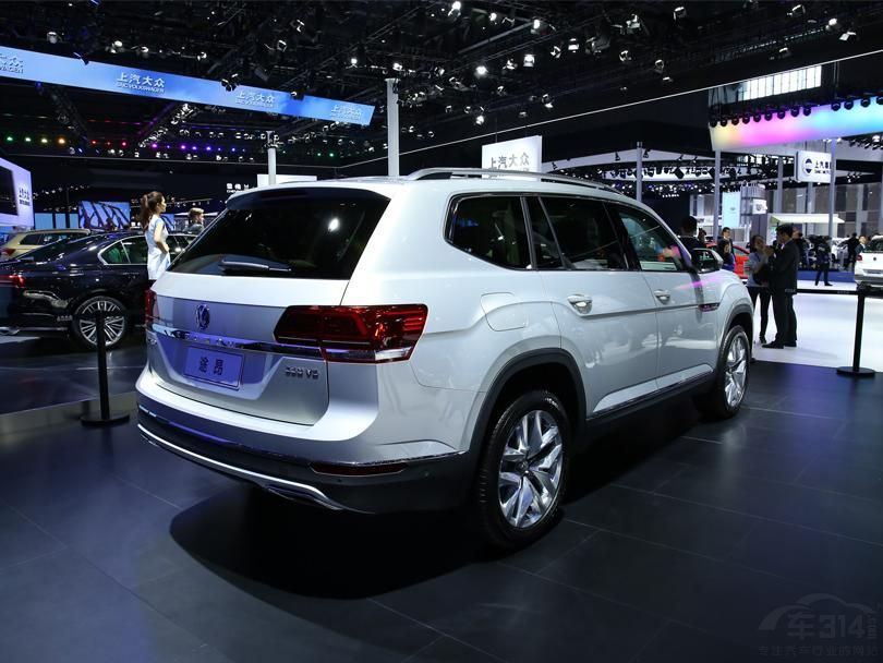 ;������5038mm�����ӽ�3�ף��ߴ�ֱ���ֿ�µ�Q7