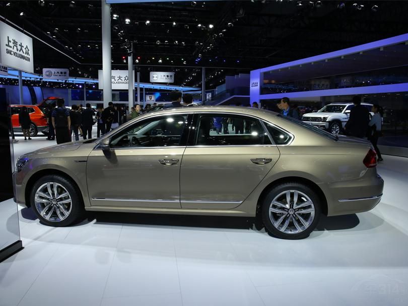 1.4T��1.8T��2.0T���ֳ��;�ƥ��7��˫��ϱ����䣬����1.4T����ȡ�����ֶ����汾