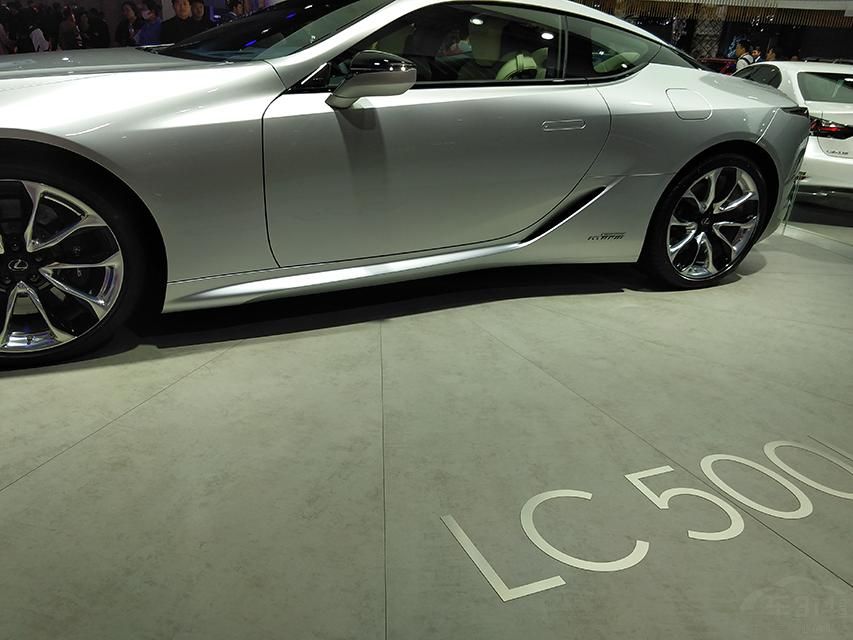 ����ϸ��������������ӻ춯��ʶ�ȣ������������棬�³�����������󾵲�����LEDת��ơ�