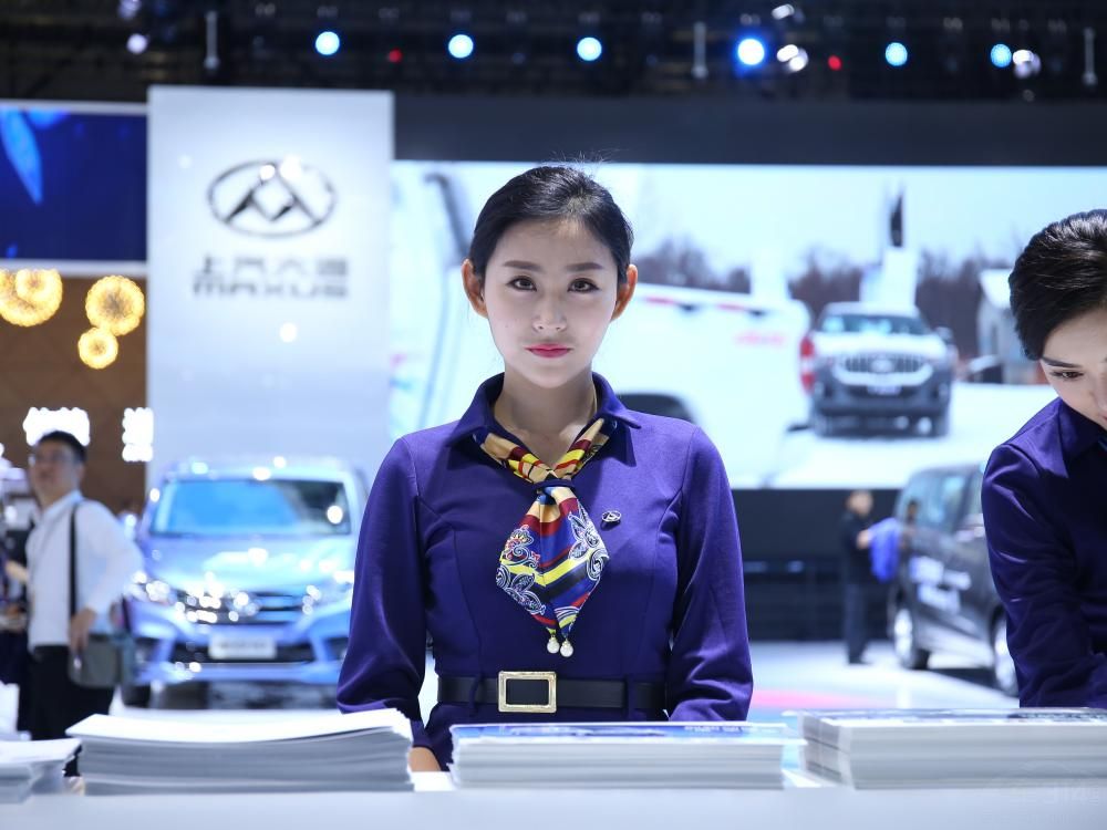 ���ĺã���ֵ�ߡ��ֲ����Ϻ���չ����ģ���ź���