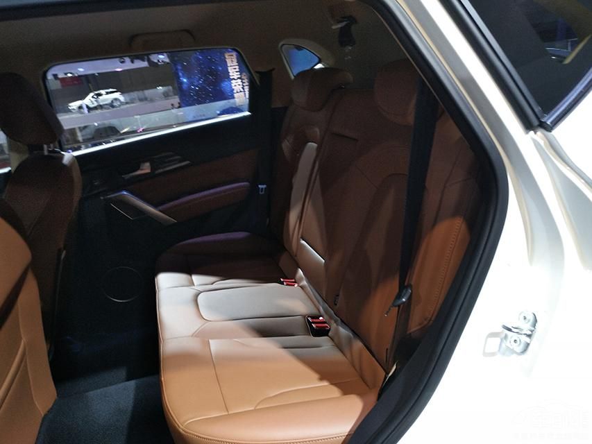 β��������β�ƺͺ��ոܲ��ֽ����˵����������������������ǿ�˶���ΧΪ�����仯�����ǰ��ҪС���ࡣ