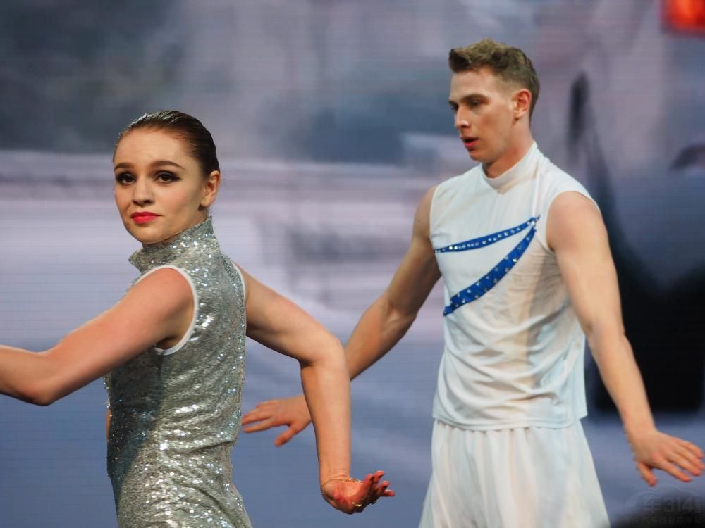 ��Ů�����Լ�ֱ����̫�á�