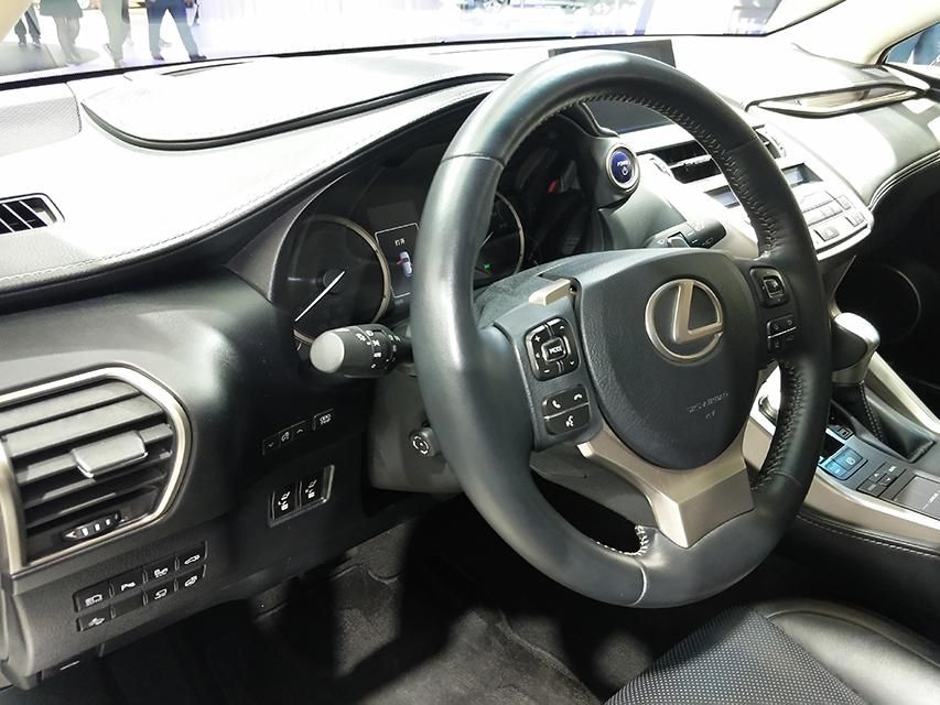 �����ڲ����͵ı仯�����˸����Ըе�Ч��������͸��ʽ�������������ڼ����LC�����ܳ���