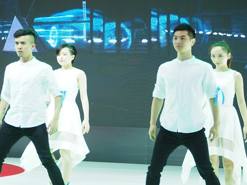 һ��һ��һ˫�ˣ�˧������Ů��