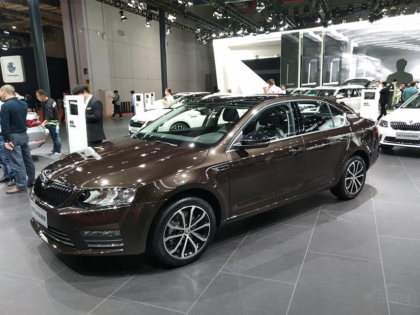 ������˹�´����µļ���ʽǰ����