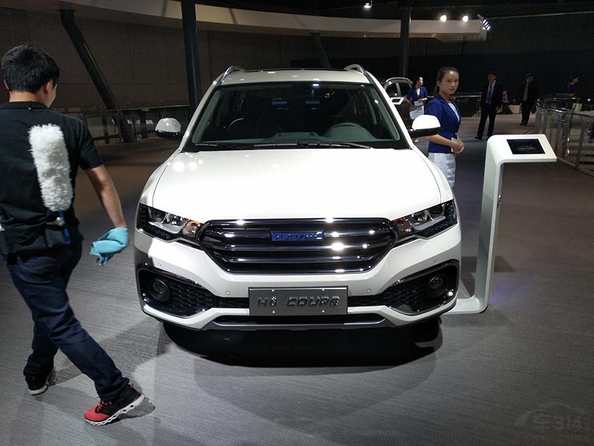 H6 COUPEȻڹH6ϵ֮У12.58-14.98ԪۼۣǱȹH6̫ࡣѵﱳ͡װ˴ܹôǮ𣿲ֻҪ˵ǾһгϿɶȵġ