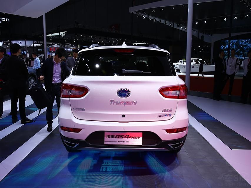 �³���������1.5L���ؽ�ɭѭ����������G-MC�������ϵͳ��ɵĻ�϶���ϵͳ�����з����������Ϊ71kW���ۺ��ͺ�Ϊ1.8L/100km������ģʽ����ʻ��̿ɴ�58km