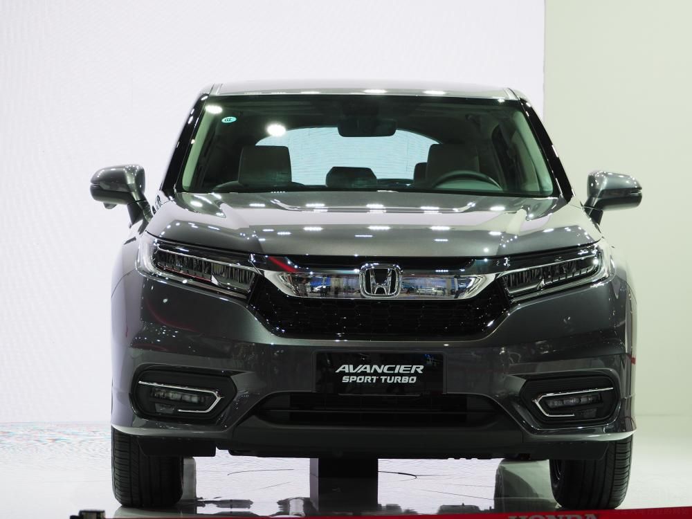 �ڵ������������ﱳʽ���������ͣ�������������֮�࣬Ҳ��ܶ��˶��ڳ����ĺ���ͷ���ռ���������ɡ�