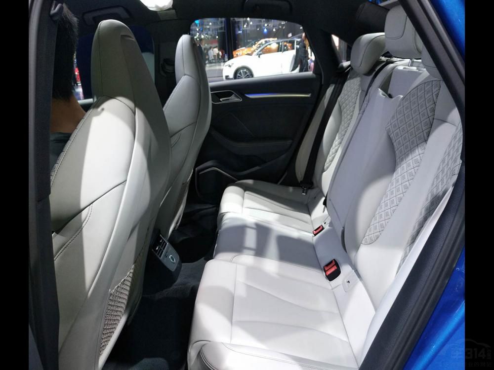 RS 3 LimousineĹٷ0-100km/hʱΪ4.1룬޶250km/h