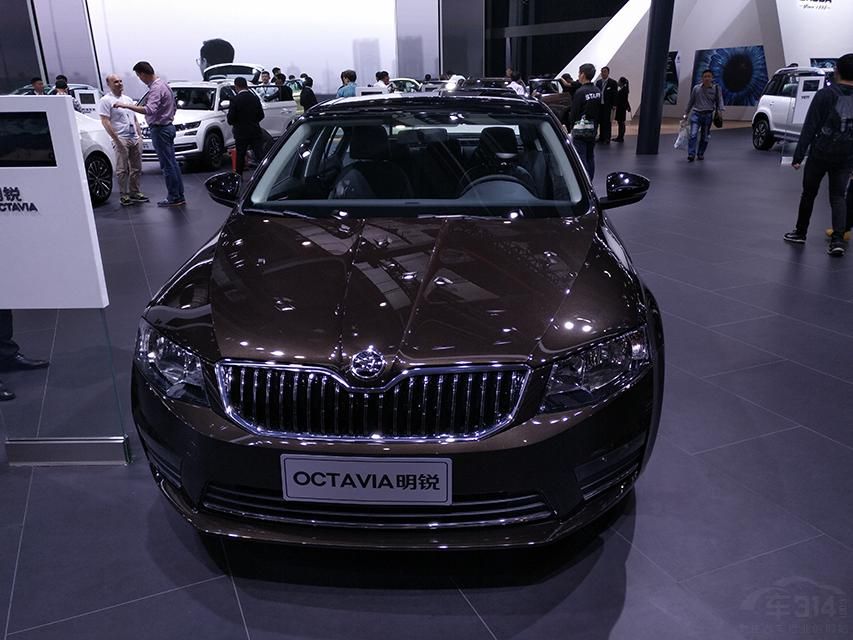 ǰ����������ȫ�µķ���ʽ��ƣ��ڲ�����ȫLED��Դ������ȥʮ�־��и��ԡ�