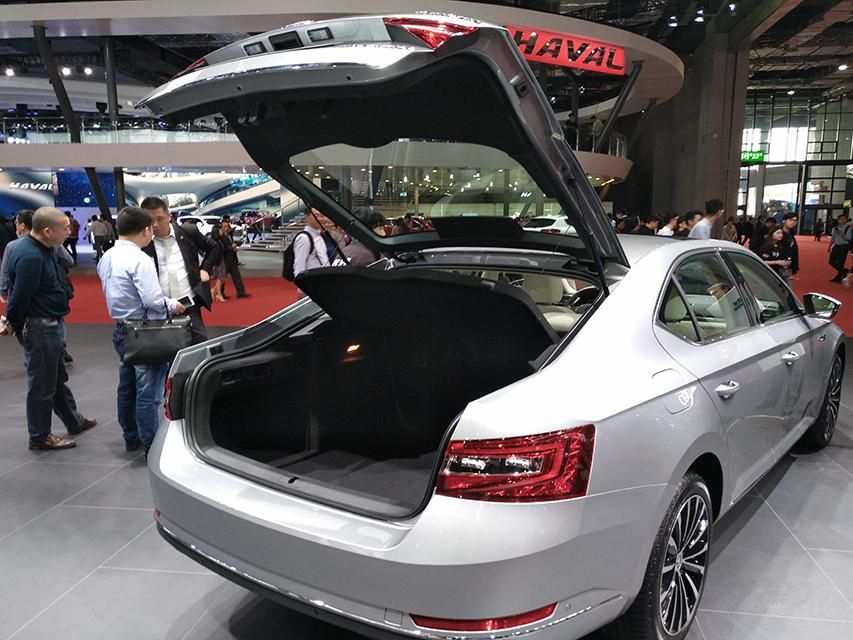 ³˴ڼMQBƽ̨д죬ʹϴ80mmﵽ2841mm