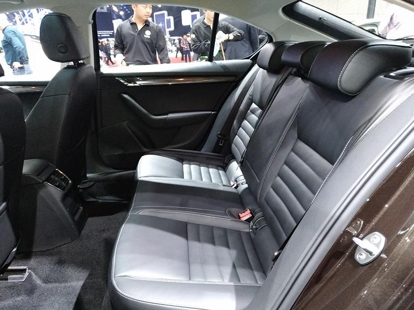 ���Ǹ����˸���ϸ�������ͣ���Ⱥ���泵�Ϳ���ȥҪ����ʱ��һЩ��