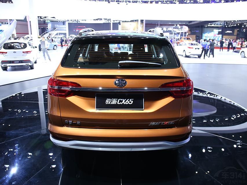 ���ո��·�ͬ��������ɫ�������壬�복ͷ���Ӧ��