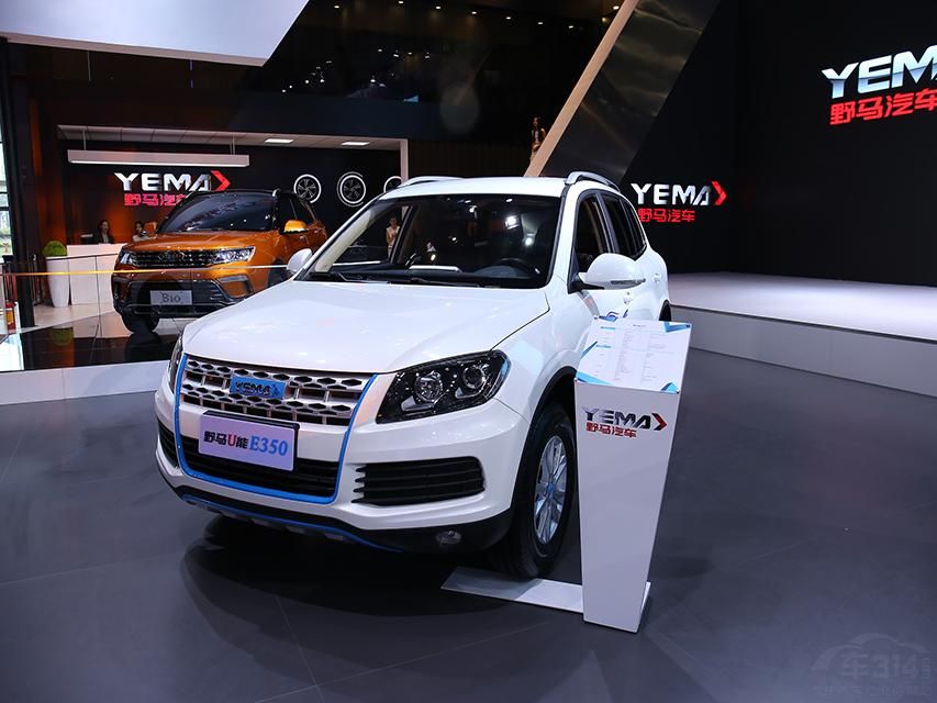 ��۷��棬�������е�1.8L��ذ������۳��ͱ���һ�£������ߴ�Ϊ4555/1835/1715mm