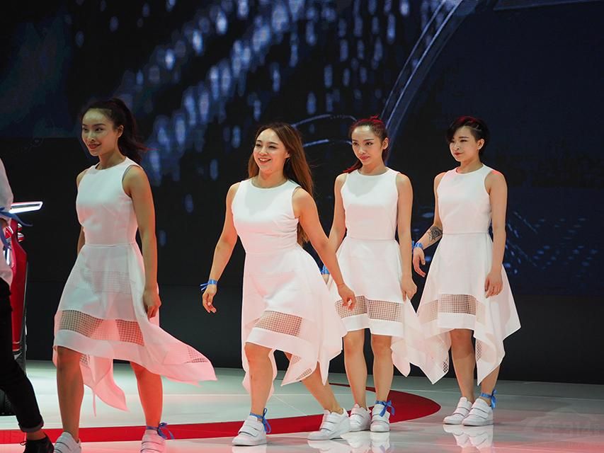 ���и��ı��顣