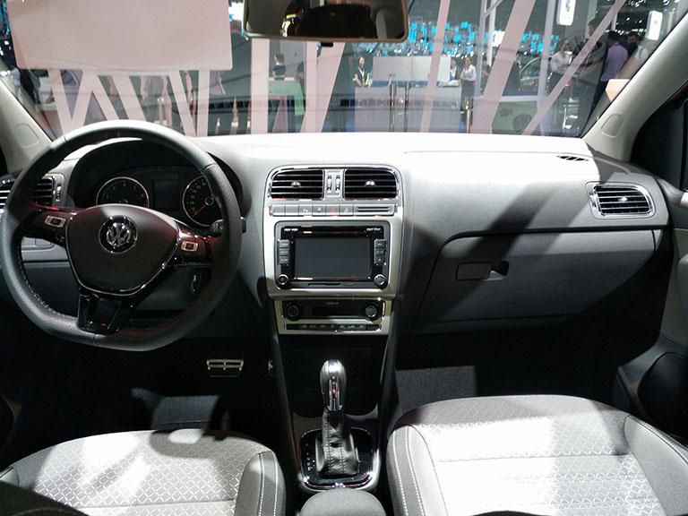 CrossPoloηƫ˶ͣδƴɫ״ϣʱиԡ