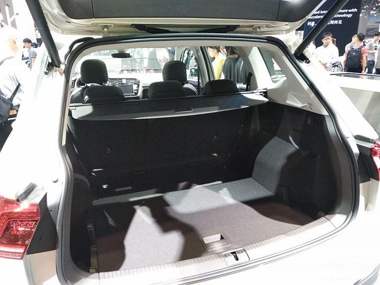 �����ۡ�ǰ������˰�������������ʱ�С����У��������Ҳ��ν����ͻ�ƣ�ʹ���ڳ����������١����ڡ��������й��о�