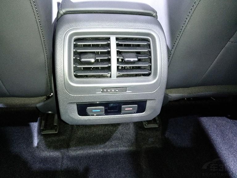 330TSIʹ1.8TSI180ֵŤ300ţףϵͳƥ7ʪʽ˫ϱ䡣