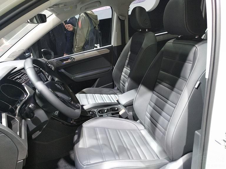 ڶж֣Ҿ߱Esay Entry빦ܡǰڡɷƽ۵ԼISOFIXӿڵװ