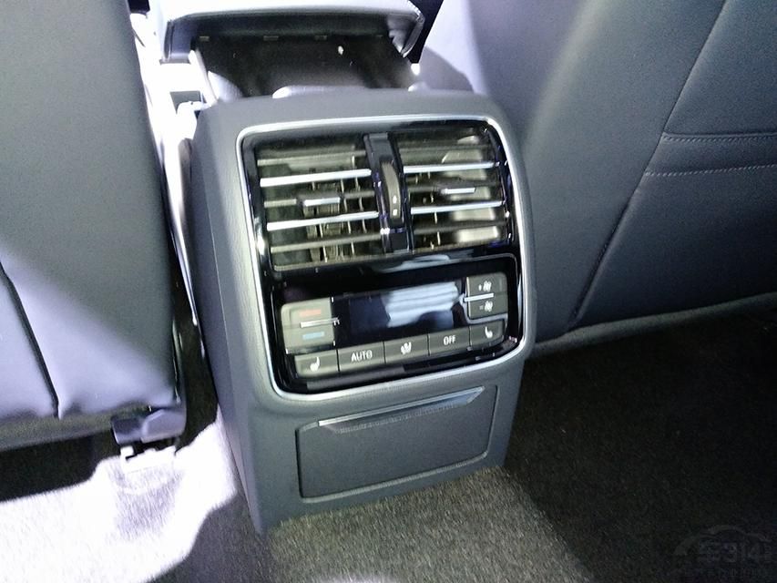 �����˹۸к�����Ч����ͬ����ɫ��LED��ƣ�����Ŀǰ�ǳ����е����ã�ͬʱ�������Ҳ��������